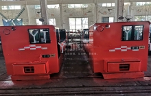 新疆焕然一新的12吨工矿蓄电池电机车重返矿山