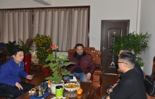 印度客户来访，参观湘潭电机车的生产与测试