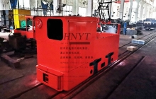 5吨架线式湘潭电机车发往金属矿