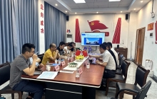 云南客户莅临矿用湘潭电机车厂家参观考察