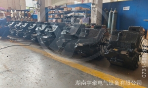 一批 ZQ-21 矿用直流牵引电机装车发货