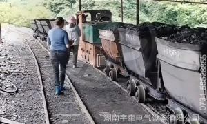 5吨防爆湘潭电机车现场运行视频