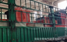 山西一批5吨湘潭锂电池电机车装车发往河南