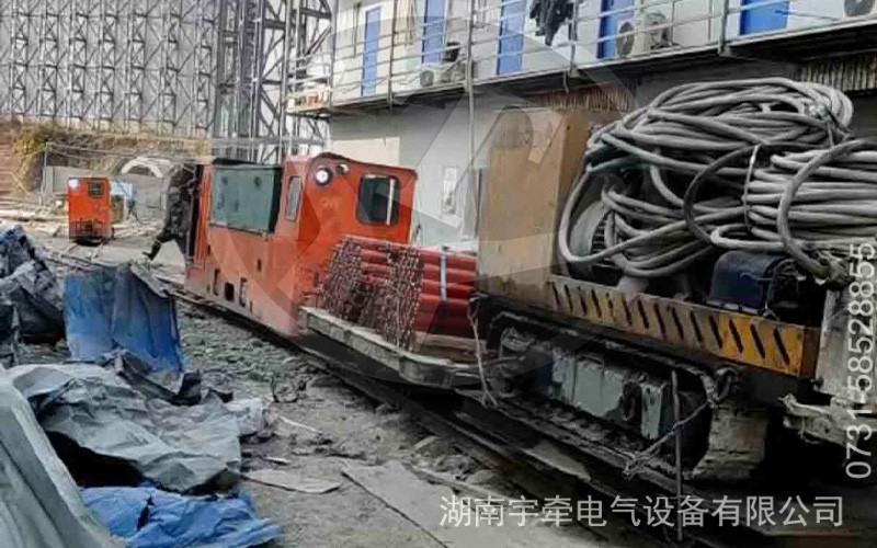 技术团队前往矿山开展走访，完成8吨蓄电池电机车售后服务